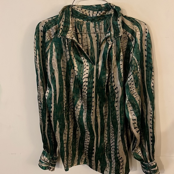 Tess Renaissance Style Button Neck & Sleeve Sz - Picture 16 of 16